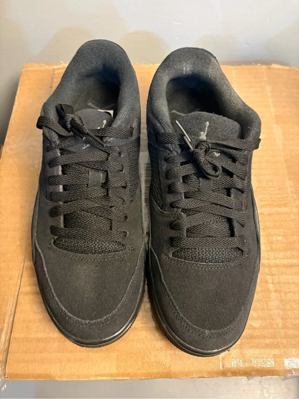 Men’s Jordan Flight Court size 9 New fits women’s 10.5